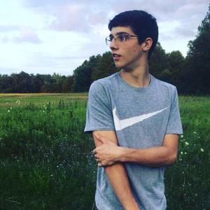 Meet your Posher, Colby